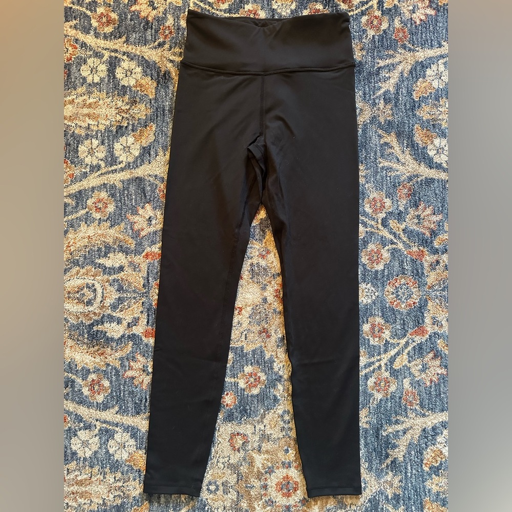 NWOT KFT black leggings women’s size medium